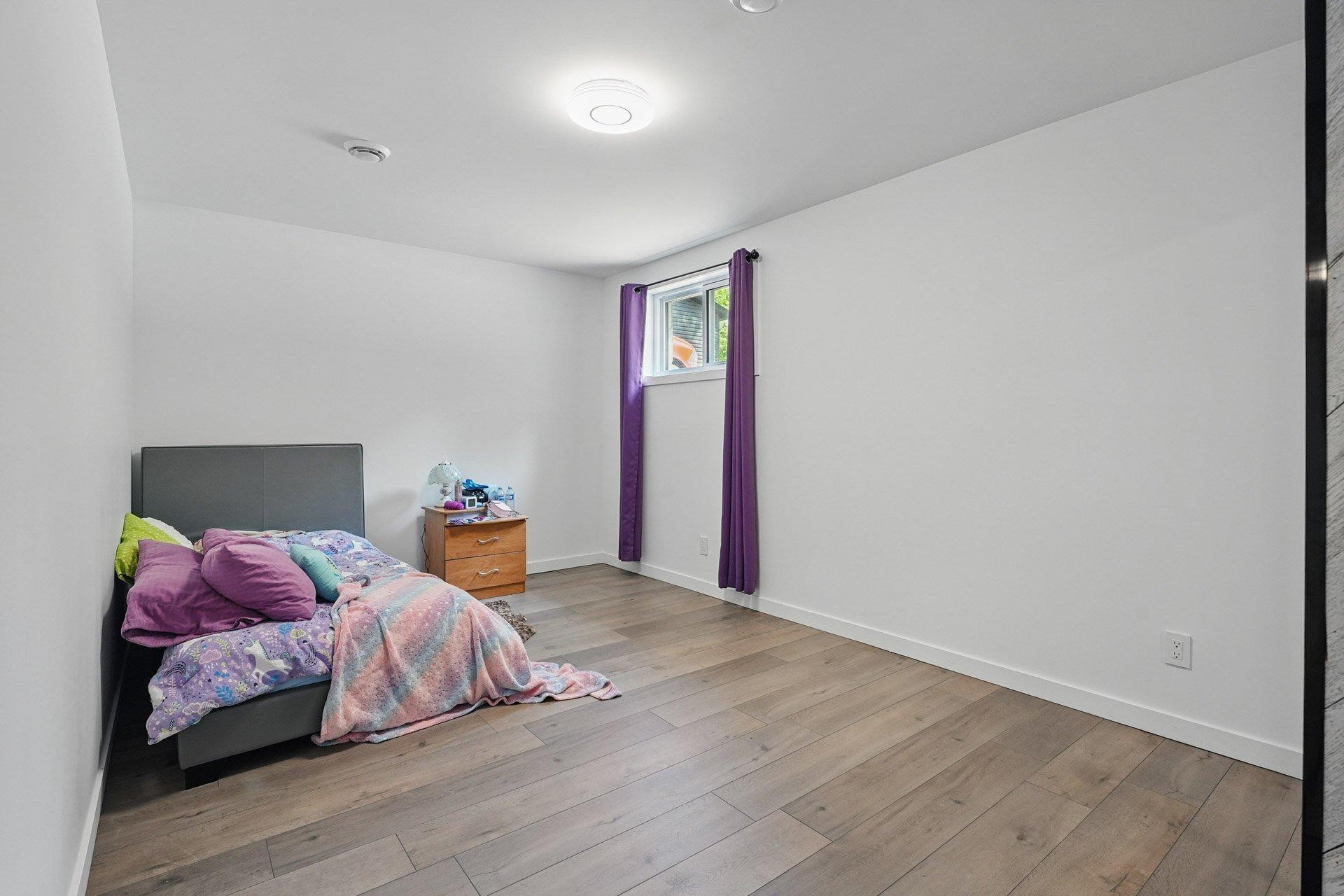 









61


Ch. du Marécage

,
Val-des-Monts,




QC
J8N4J5

