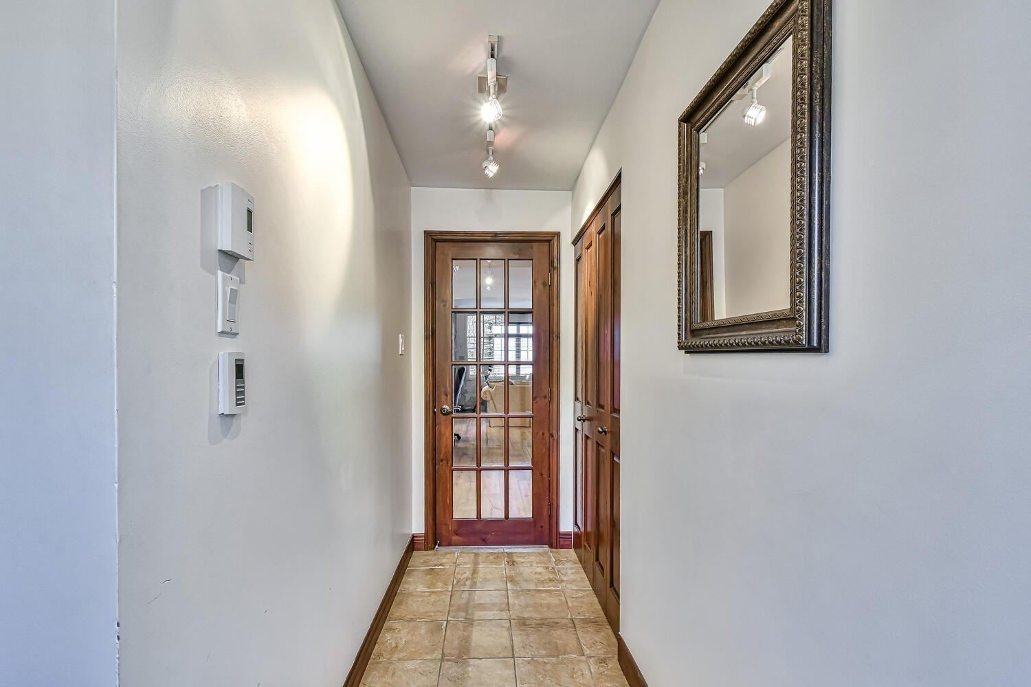 









250


Rue du Mont-Plaisant

, 4,
Mont-Tremblant,




QC
J8E1L2

