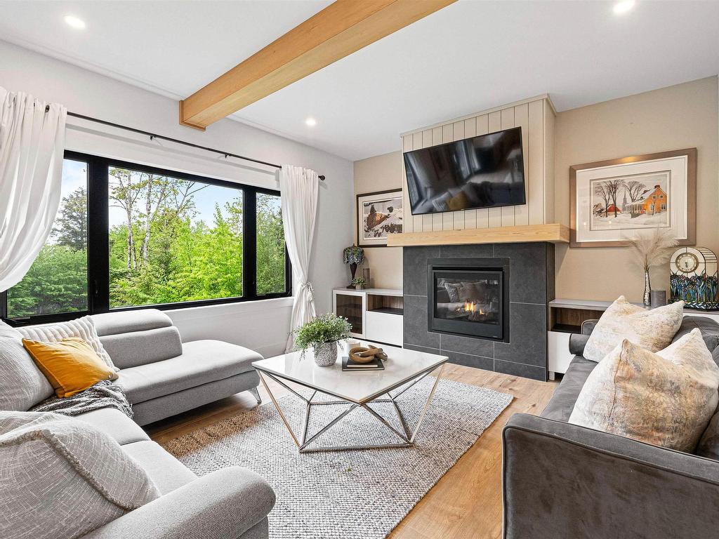 












456 Magenta Drive

,
Middle Sackville,




NS
B4E 0M7

