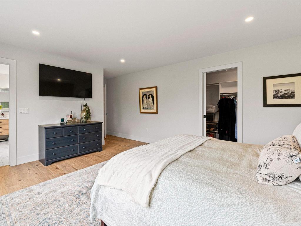 












456 Magenta Drive

,
Middle Sackville,




NS
B4E 0M7

