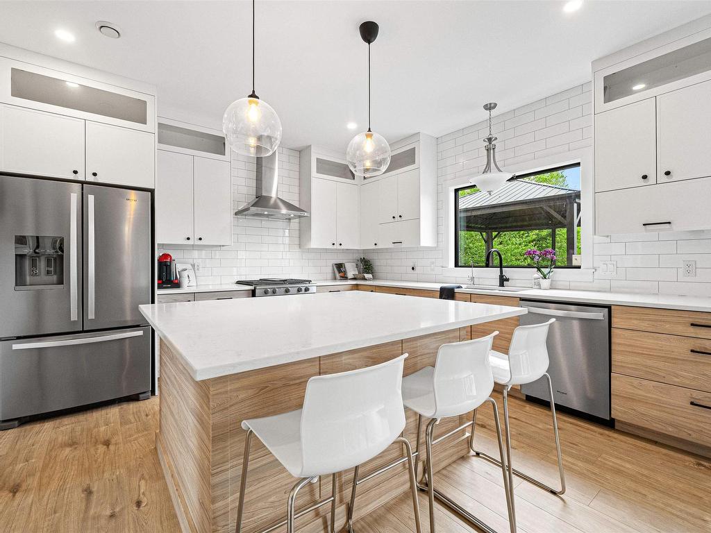 












456 Magenta Drive

,
Middle Sackville,




NS
B4E 0M7

