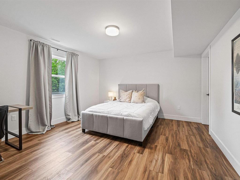 












456 Magenta Drive

,
Middle Sackville,




NS
B4E 0M7

