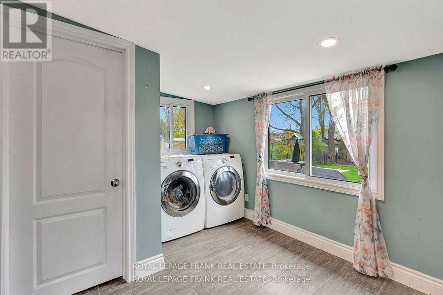 












107 FULTON STREET

,
Brantford,




Ontario
N3R4E9

