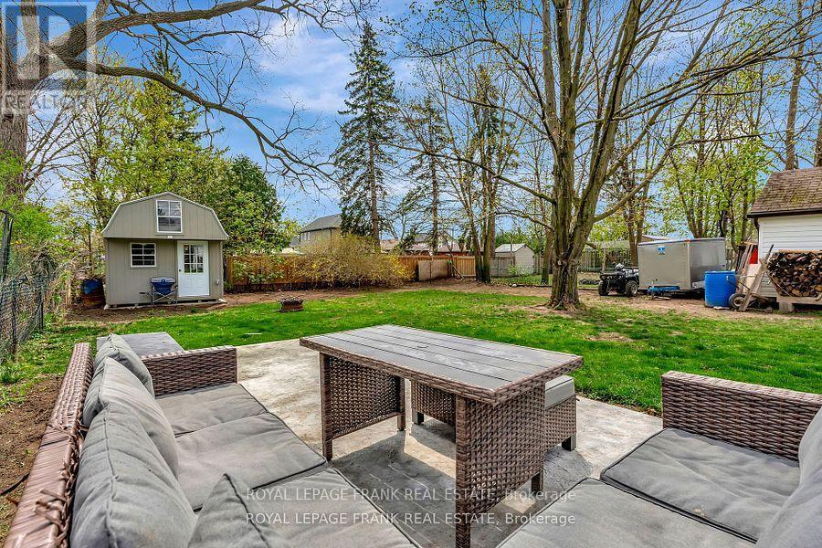 












107 FULTON STREET

,
Brantford,




Ontario
N3R4E9

