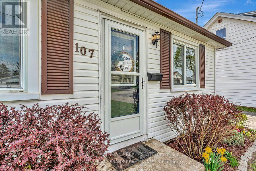 












107 FULTON STREET

,
Brantford,




Ontario
N3R4E9

