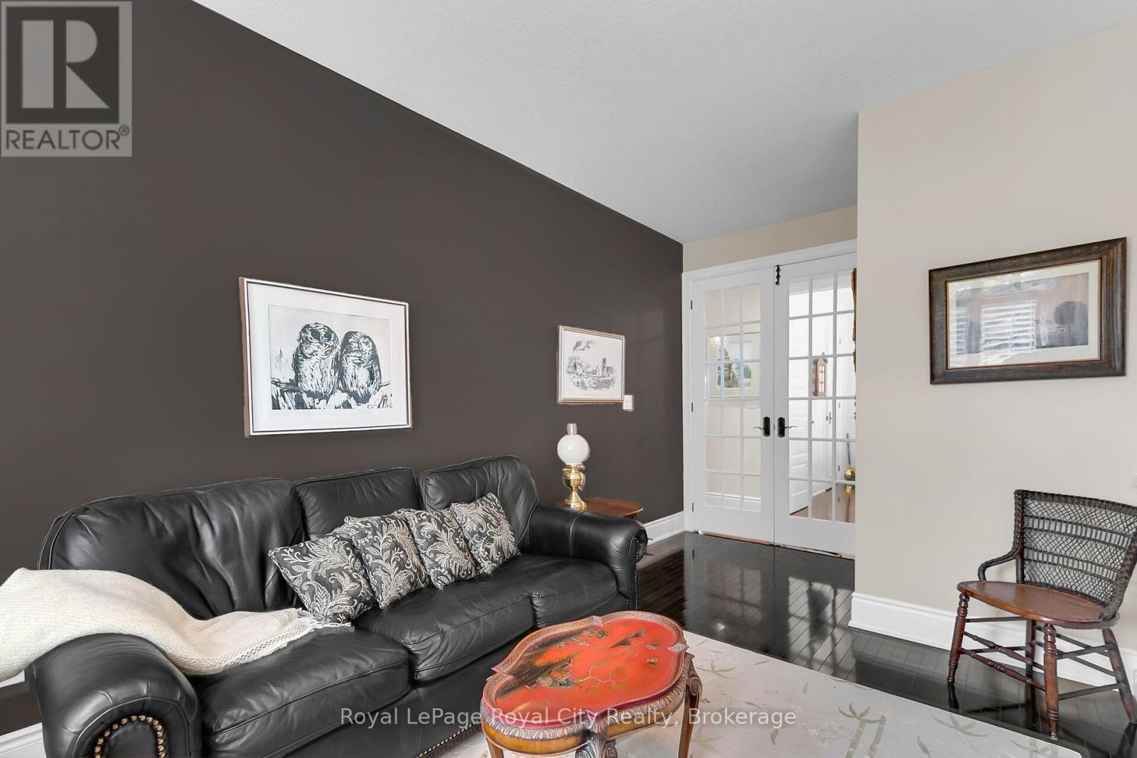 












54 ABERFOYLE MILL CRESCENT

,
Puslinch (Aberfoyle),




Ontario
N1H6H9

