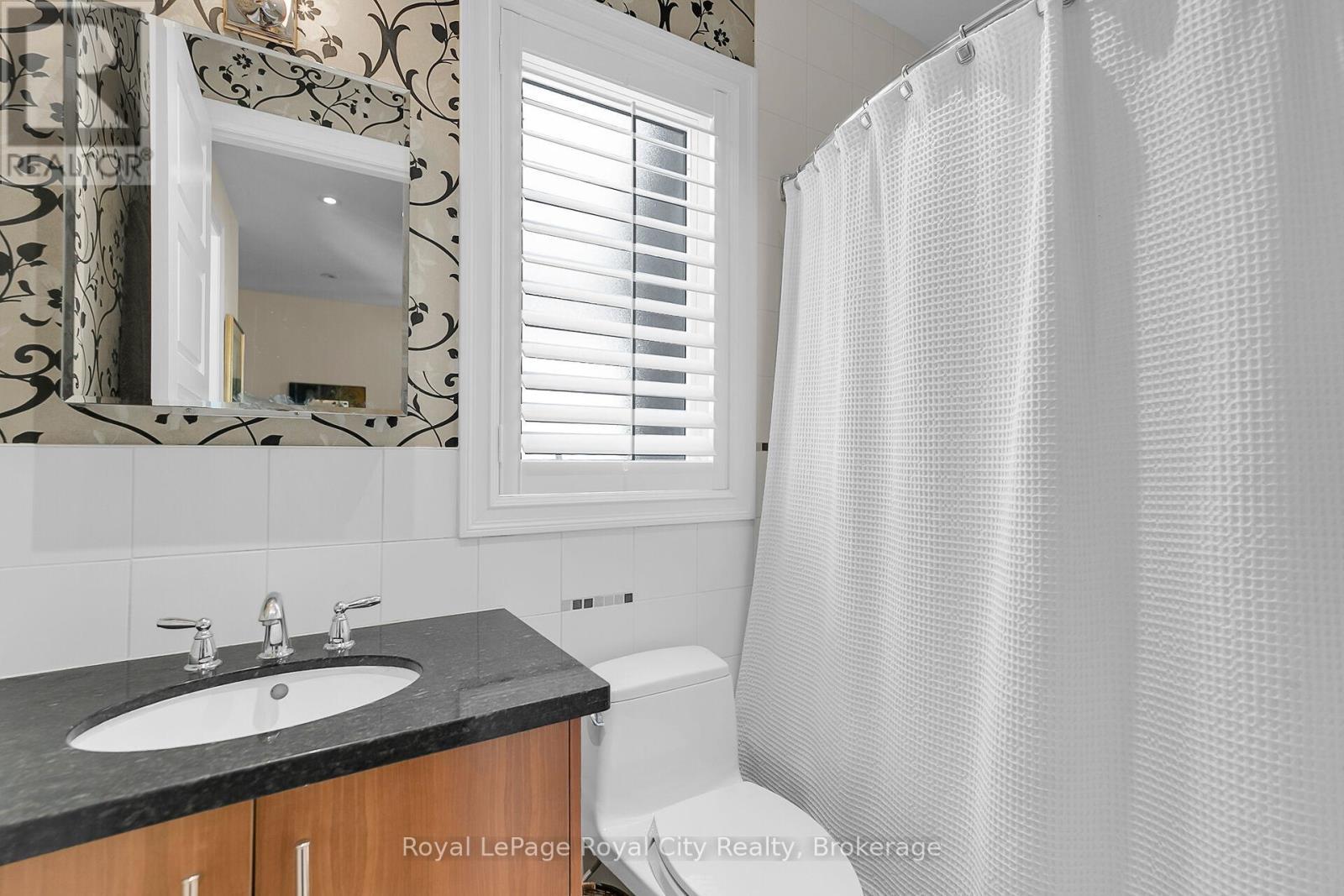 












54 ABERFOYLE MILL CRESCENT

,
Puslinch (Aberfoyle),




Ontario
N1H6H9


