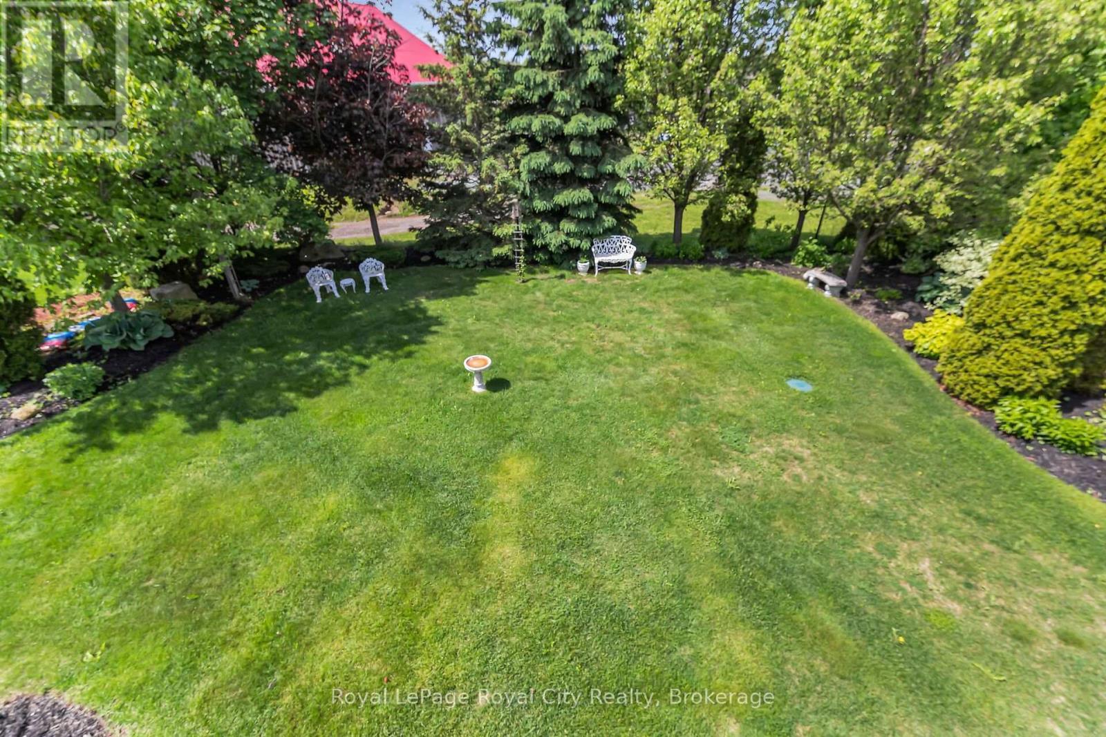 












54 ABERFOYLE MILL CRESCENT

,
Puslinch (Aberfoyle),




Ontario
N1H6H9

