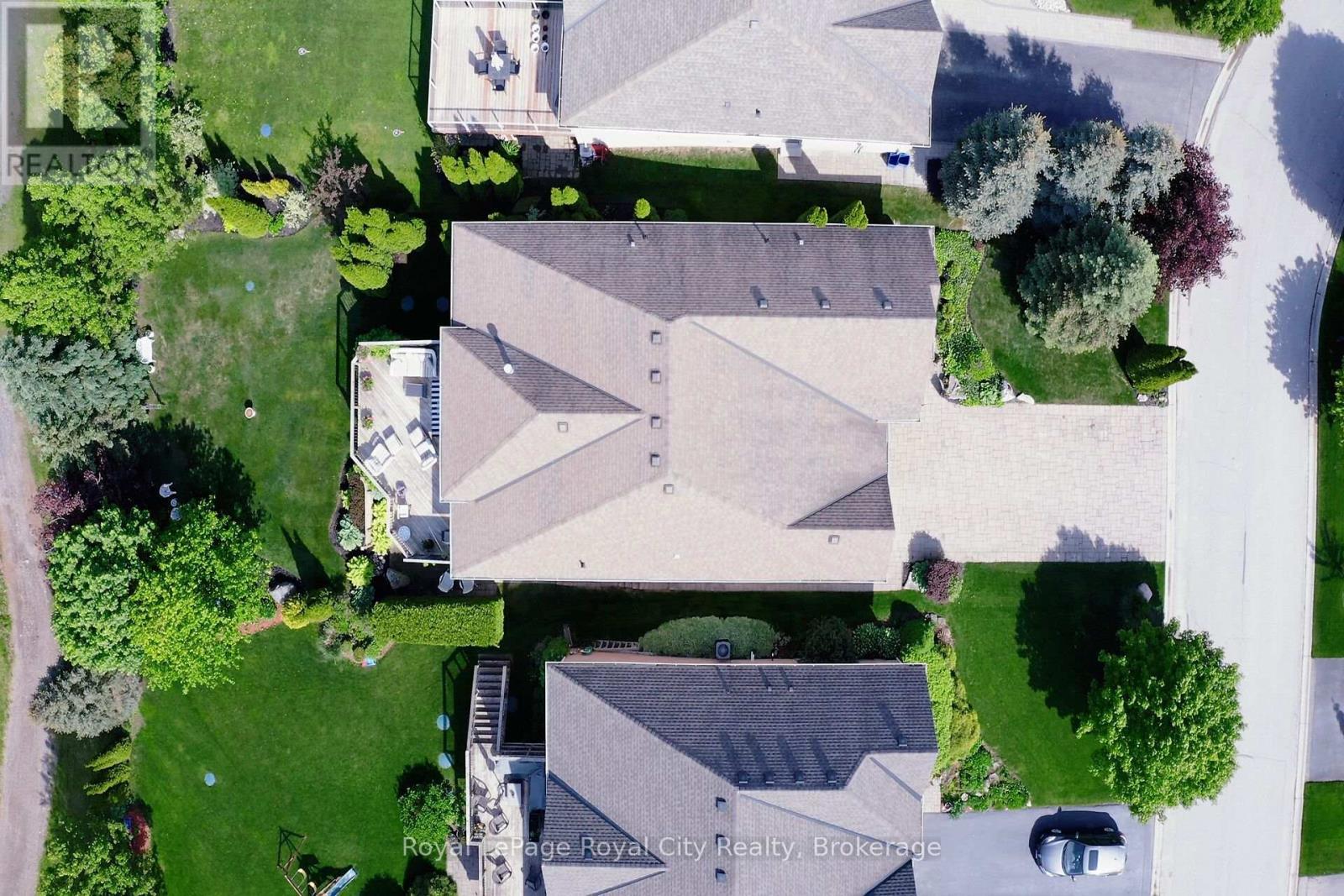 












54 ABERFOYLE MILL CRESCENT

,
Puslinch (Aberfoyle),




Ontario
N1H6H9

