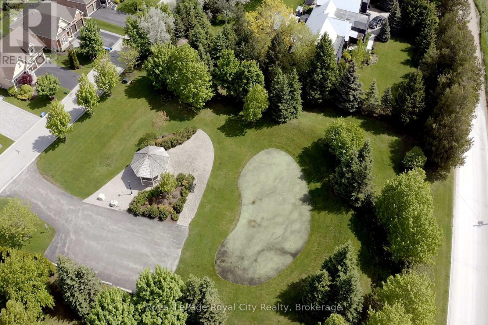 












54 ABERFOYLE MILL CRESCENT

,
Puslinch (Aberfoyle),




Ontario
N1H6H9

