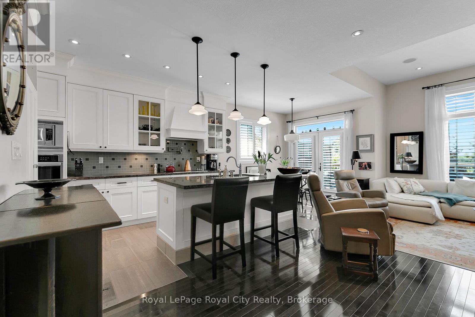 












54 ABERFOYLE MILL CRESCENT

,
Puslinch (Aberfoyle),




Ontario
N1H6H9

