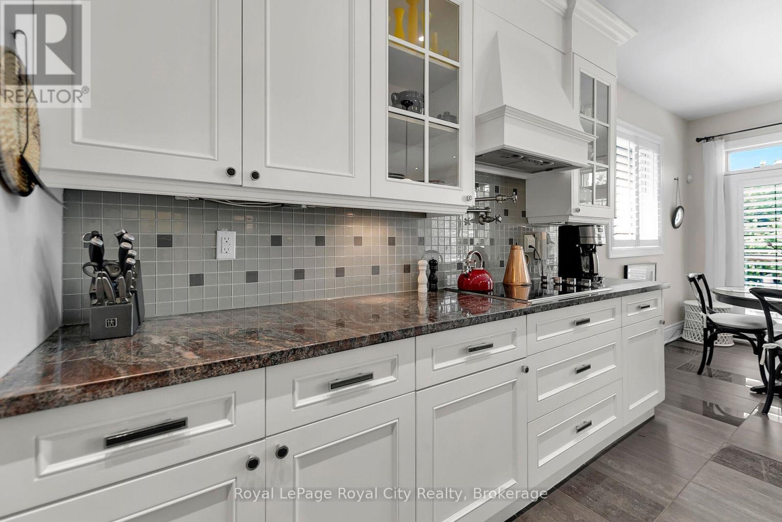 












54 ABERFOYLE MILL CRESCENT

,
Puslinch (Aberfoyle),




Ontario
N1H6H9

