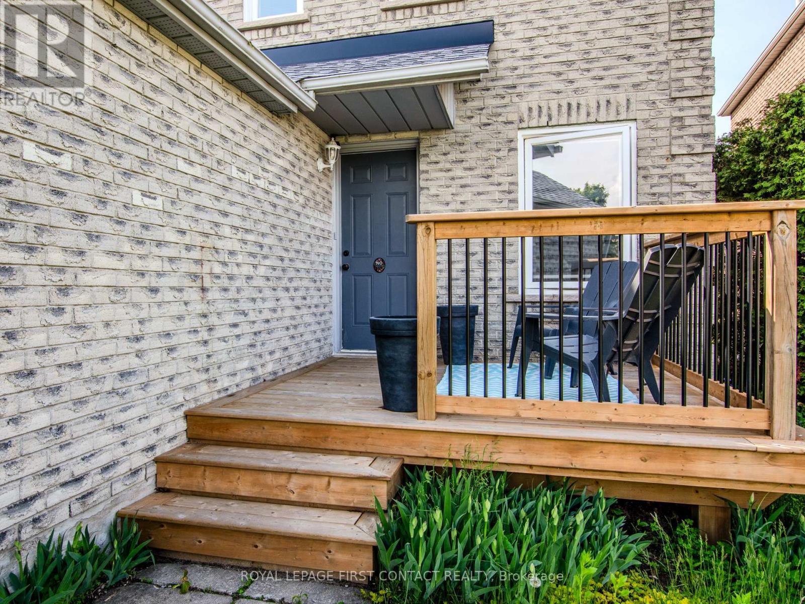 












102 FERGUSON DRIVE

,
Barrie,




Ontario
L4N7E5

