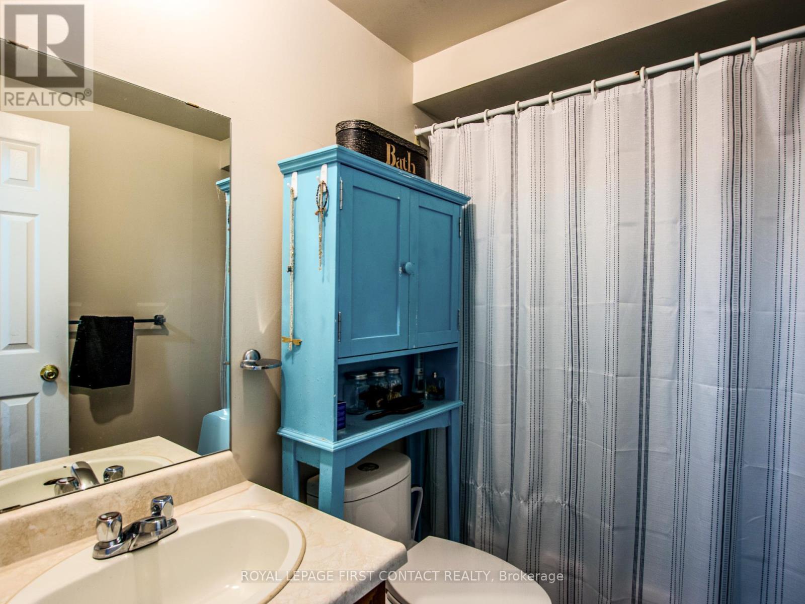 












102 FERGUSON DRIVE

,
Barrie,




Ontario
L4N7E5

