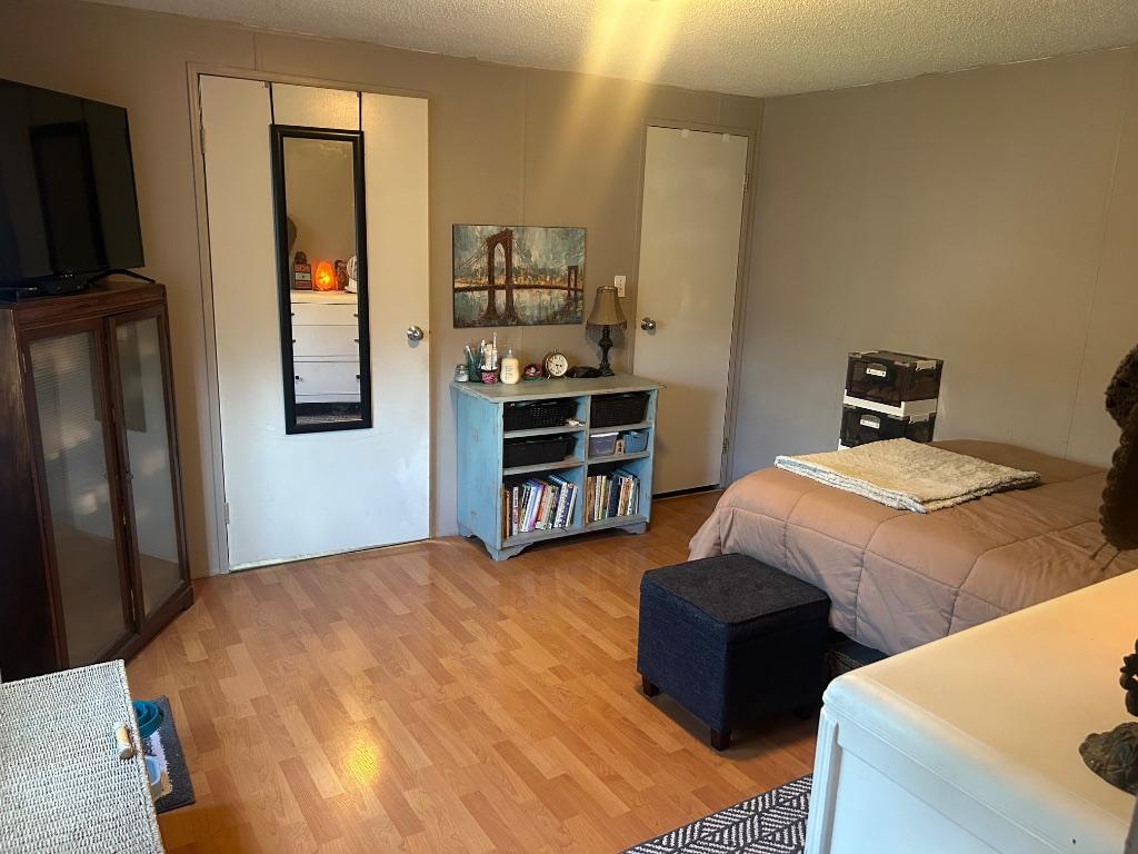 









6688


Tronson

Road, 22,
Vernon,




BC
V1H 1R9

