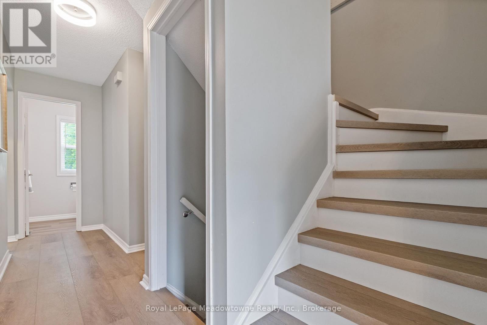 












73 - 2272 MOWAT AVENUE

,
Oakville (RO River Oaks),




Ontario
L6H5L8

