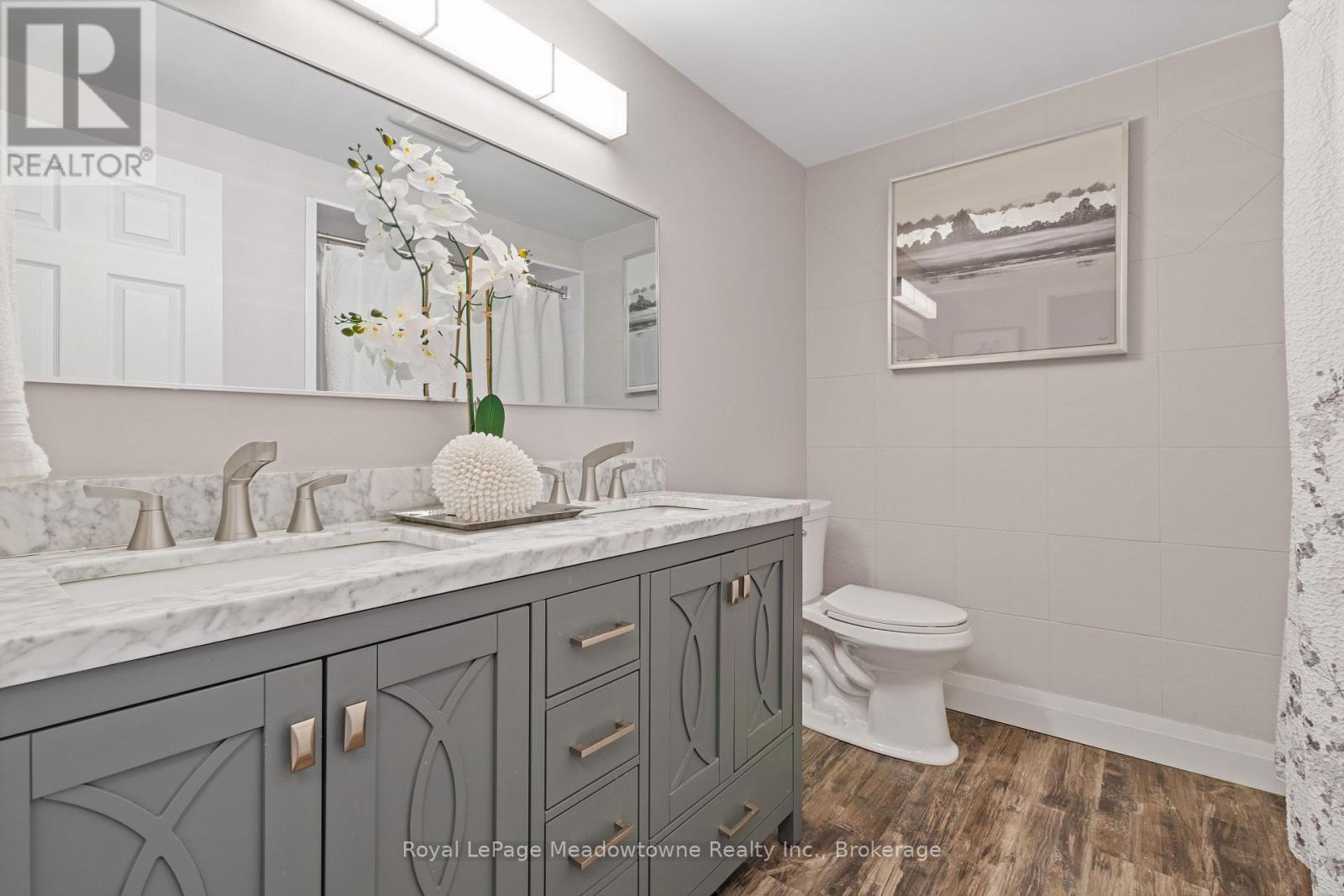 












73 - 2272 MOWAT AVENUE

,
Oakville (RO River Oaks),




Ontario
L6H5L8

