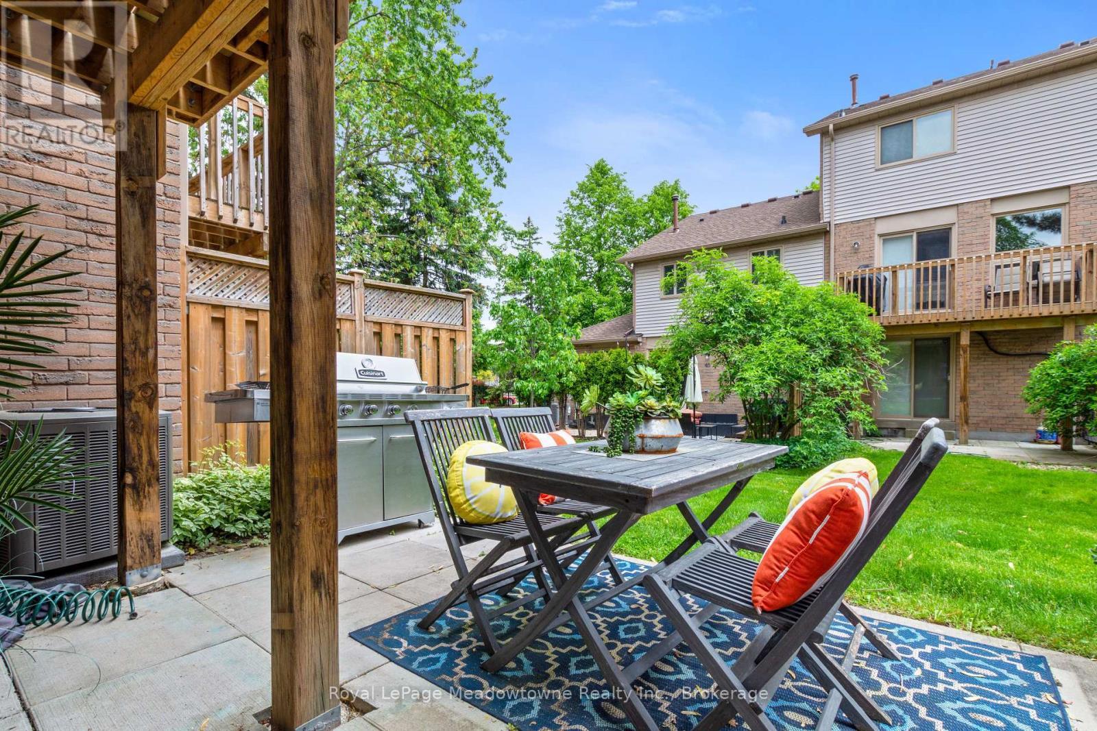 












73 - 2272 MOWAT AVENUE

,
Oakville (RO River Oaks),




Ontario
L6H5L8

