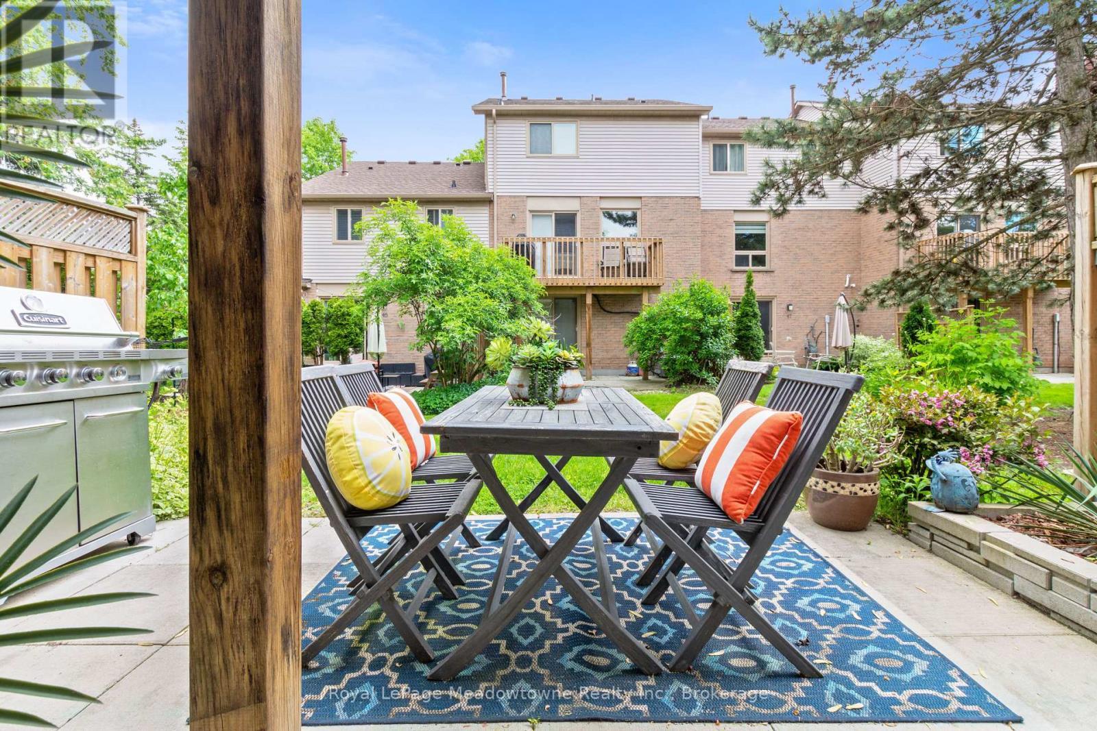 












73 - 2272 MOWAT AVENUE

,
Oakville (RO River Oaks),




Ontario
L6H5L8

