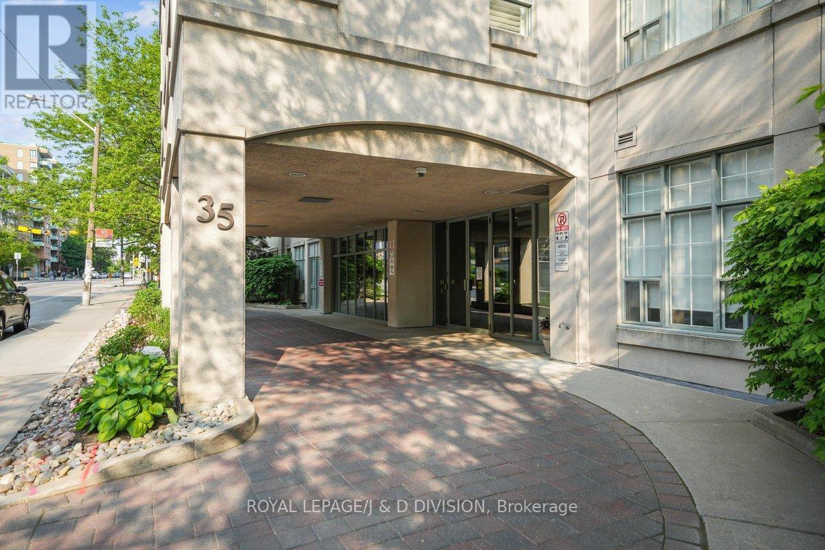 












206 - 35 MERTON STREET

,
Toronto,




Ontario
M4S3G4

