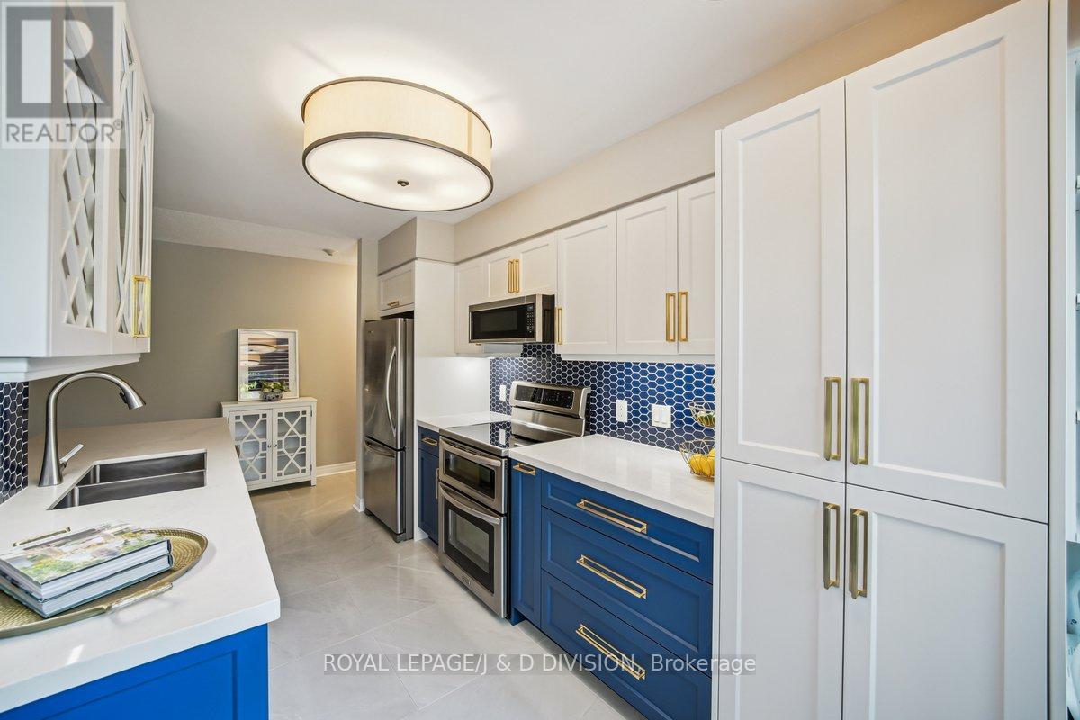 












206 - 35 MERTON STREET

,
Toronto,




Ontario
M4S3G4


