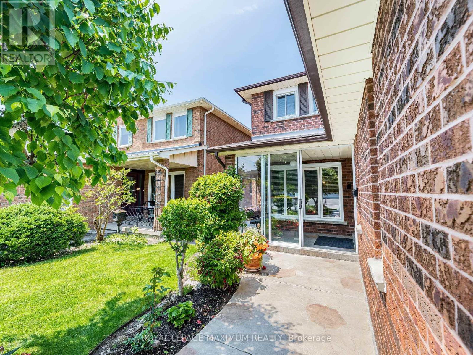 












131 KAISER DRIVE

,
Vaughan,




Ontario
L4L3V4

