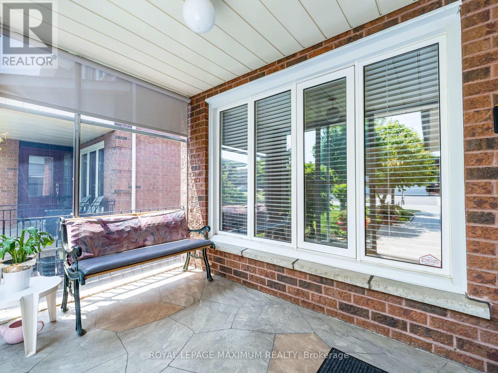 












131 KAISER DRIVE

,
Vaughan,




Ontario
L4L3V4

