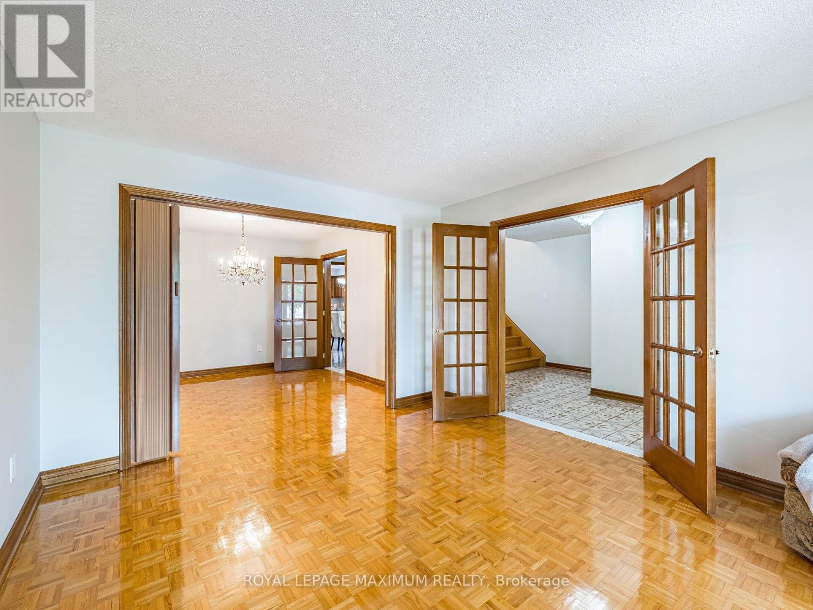 












131 KAISER DRIVE

,
Vaughan,




Ontario
L4L3V4

