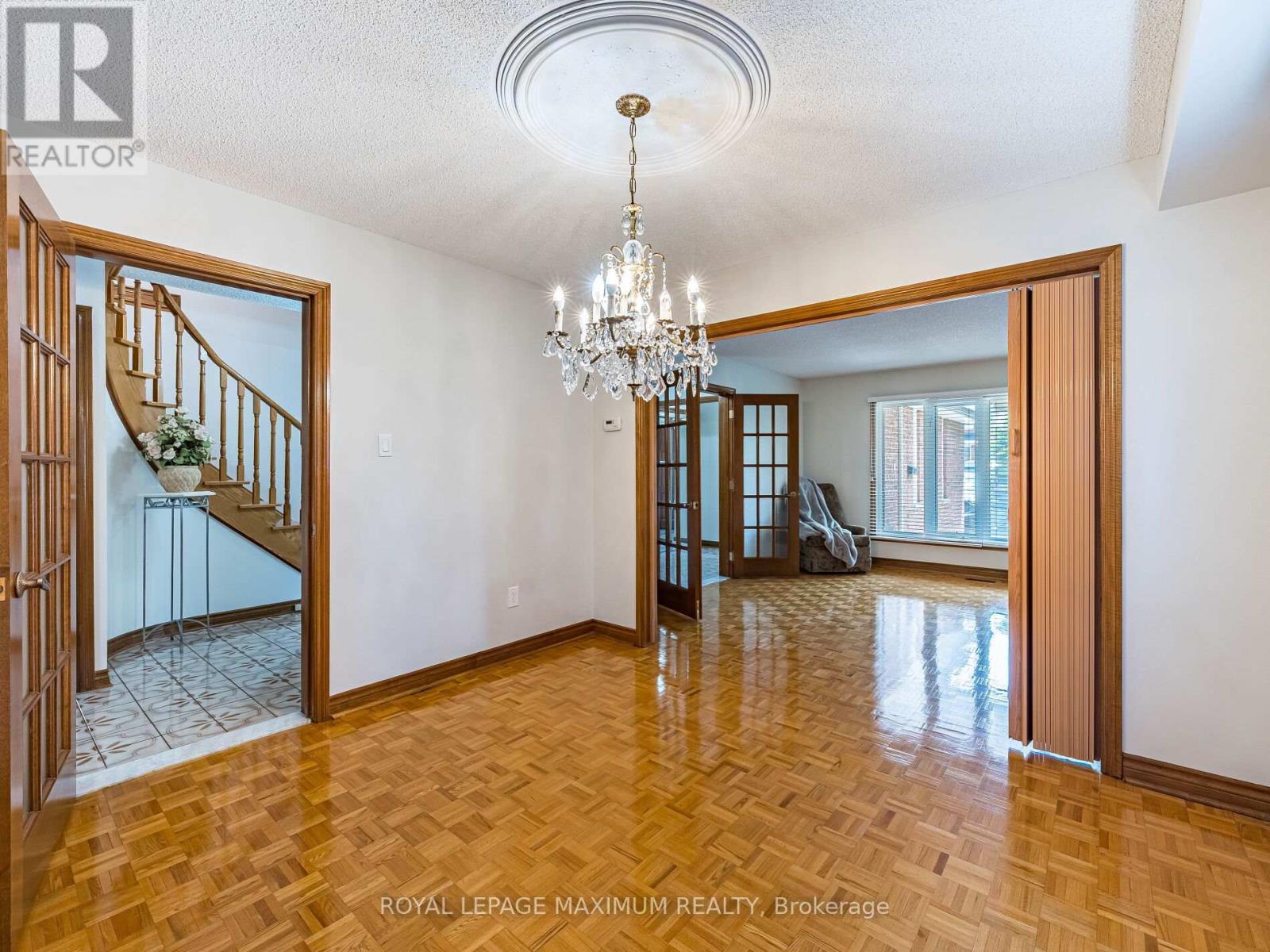 












131 KAISER DRIVE

,
Vaughan,




Ontario
L4L3V4


