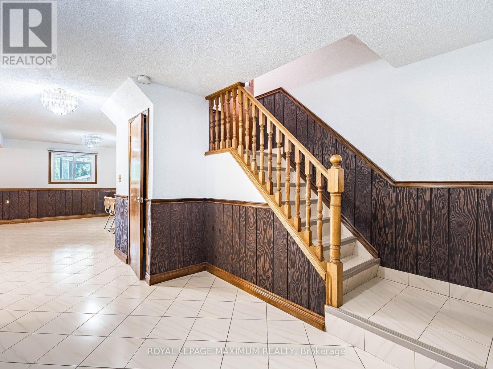 












131 KAISER DRIVE

,
Vaughan,




Ontario
L4L3V4

