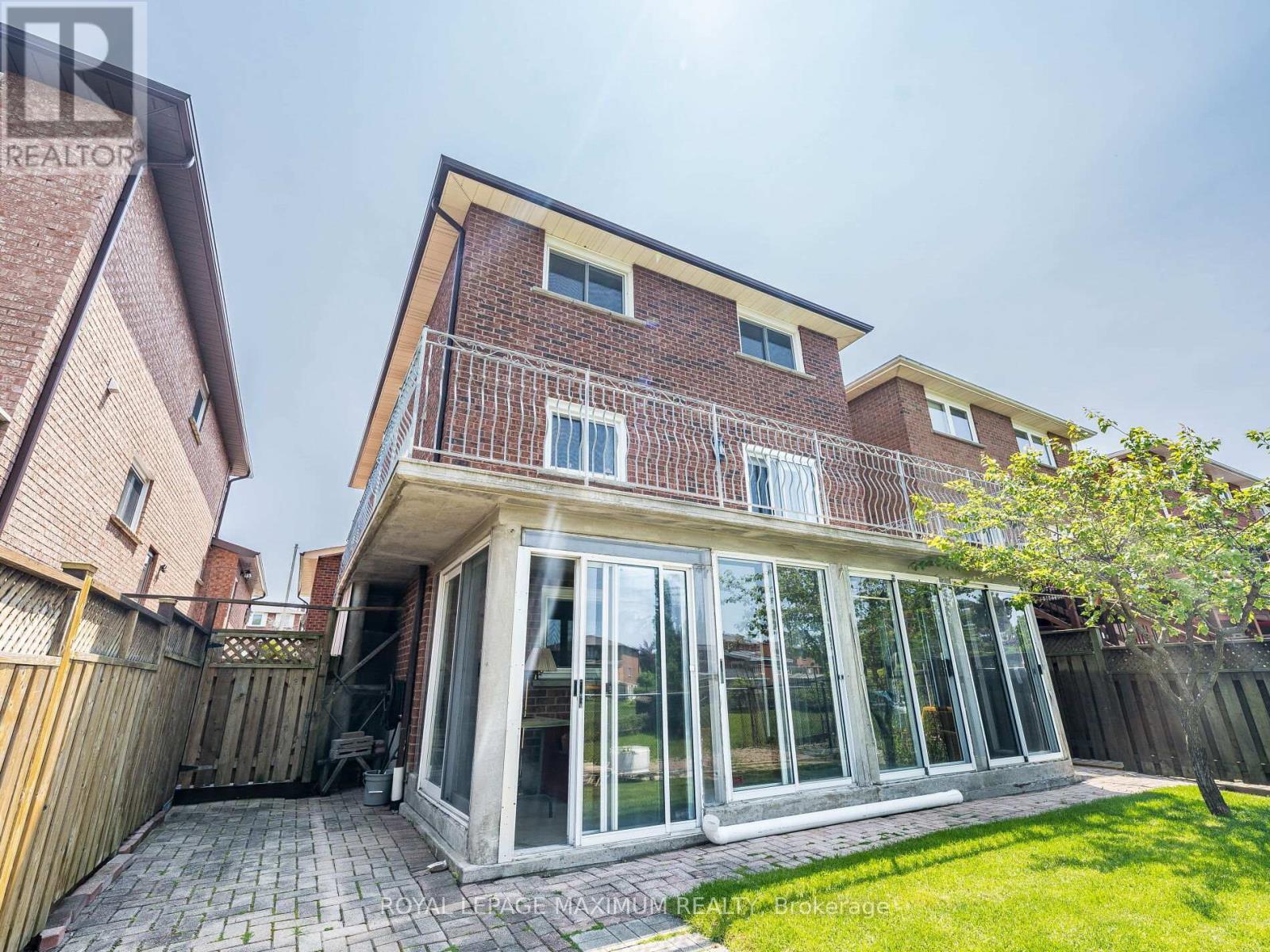 












131 KAISER DRIVE

,
Vaughan,




Ontario
L4L3V4

