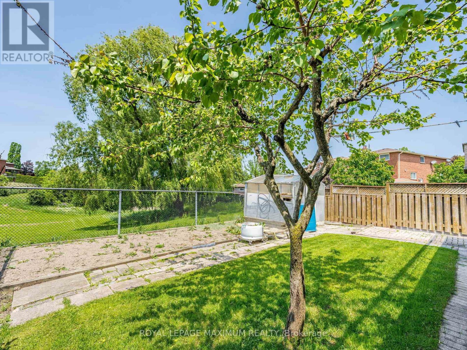 












131 KAISER DRIVE

,
Vaughan,




Ontario
L4L3V4

