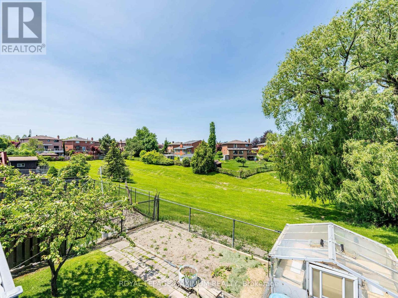 












131 KAISER DRIVE

,
Vaughan,




Ontario
L4L3V4


