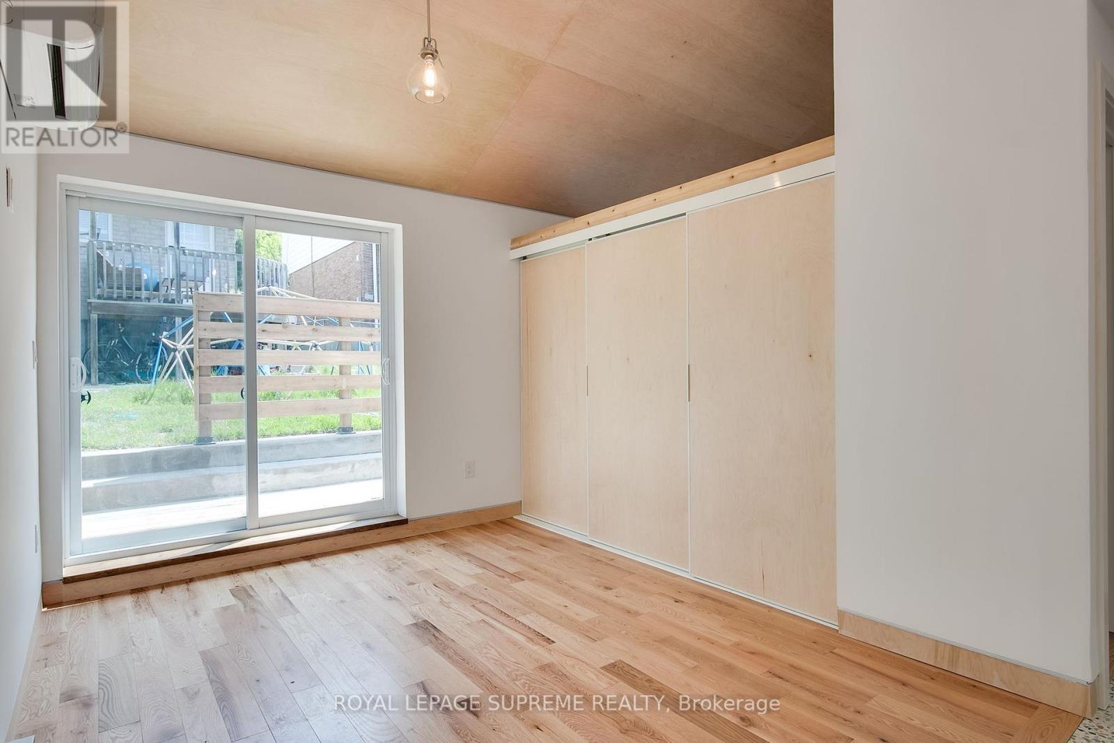 












LANEWAY - 216 SILVERTHORN AVENUE

,
Toronto,




Ontario
M6N3K4

