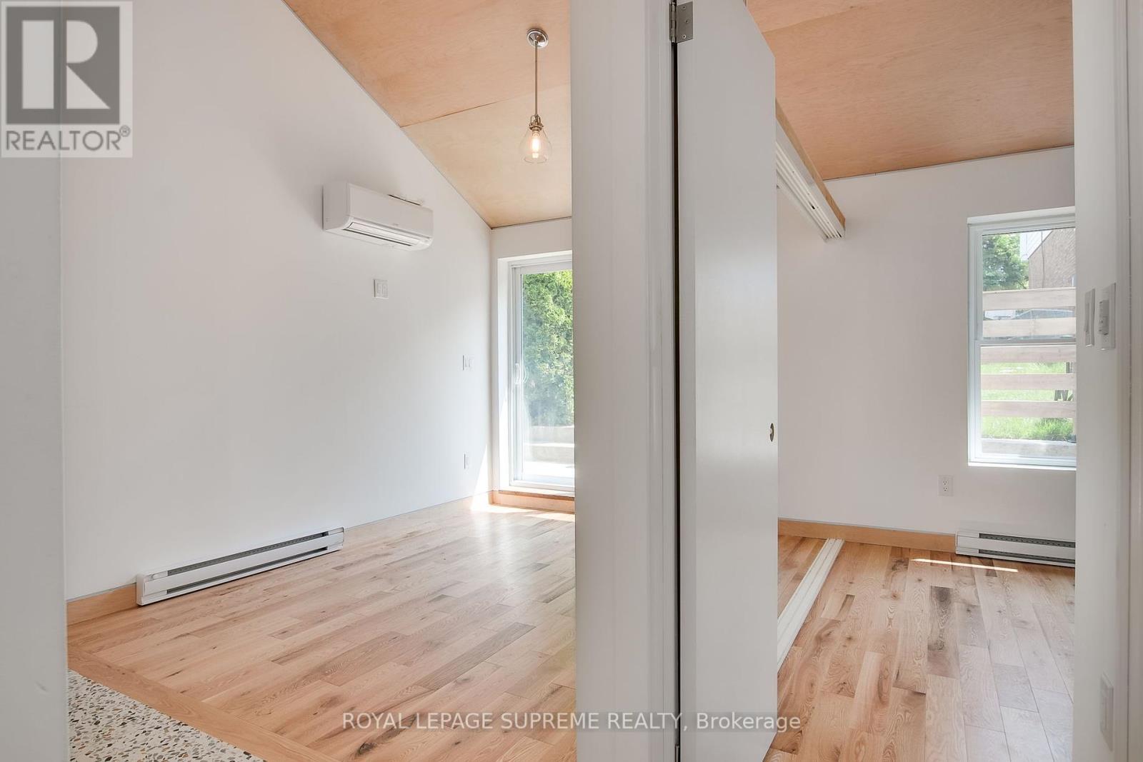 












LANEWAY - 216 SILVERTHORN AVENUE

,
Toronto,




Ontario
M6N3K4

