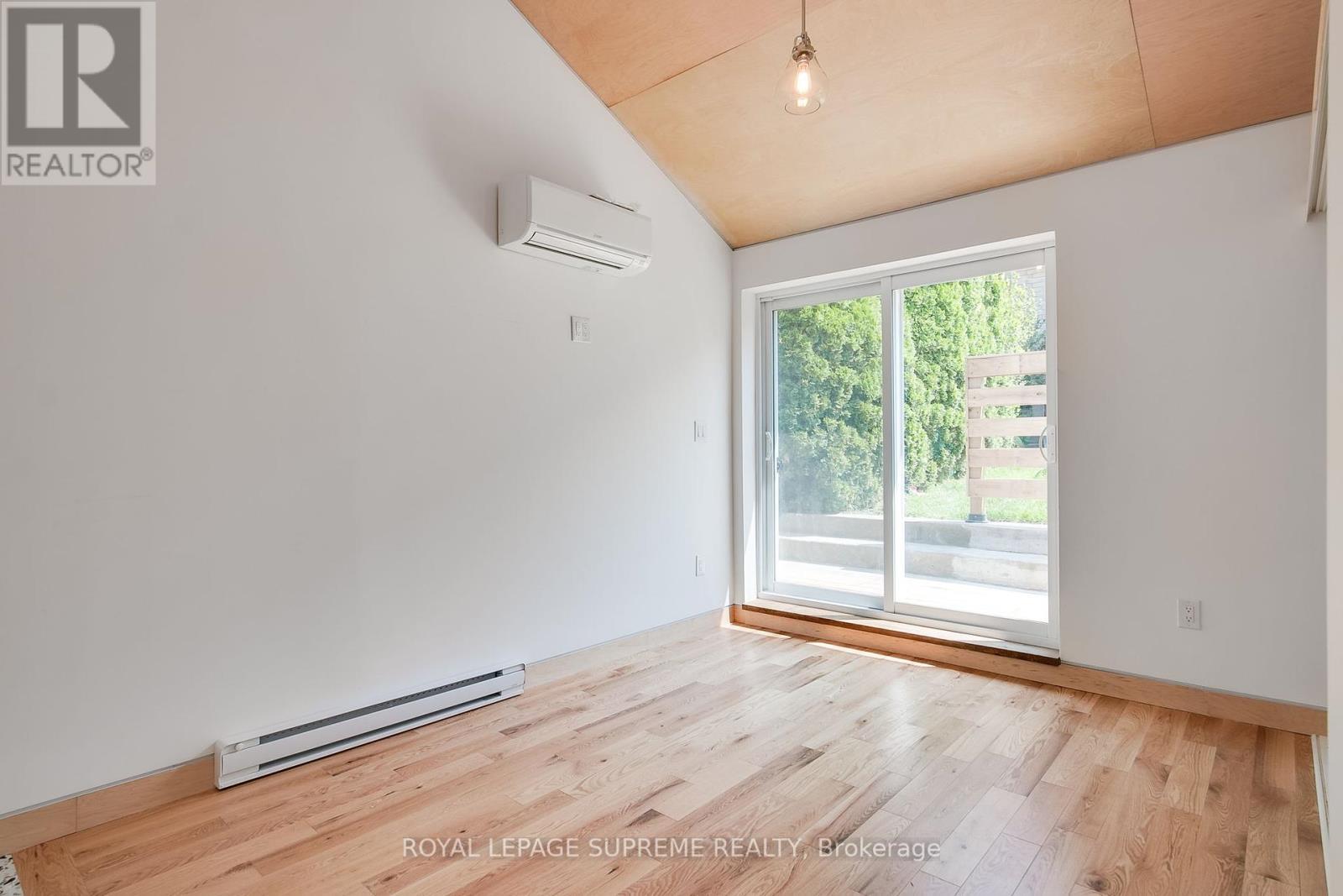 












LANEWAY - 216 SILVERTHORN AVENUE

,
Toronto,




Ontario
M6N3K4

