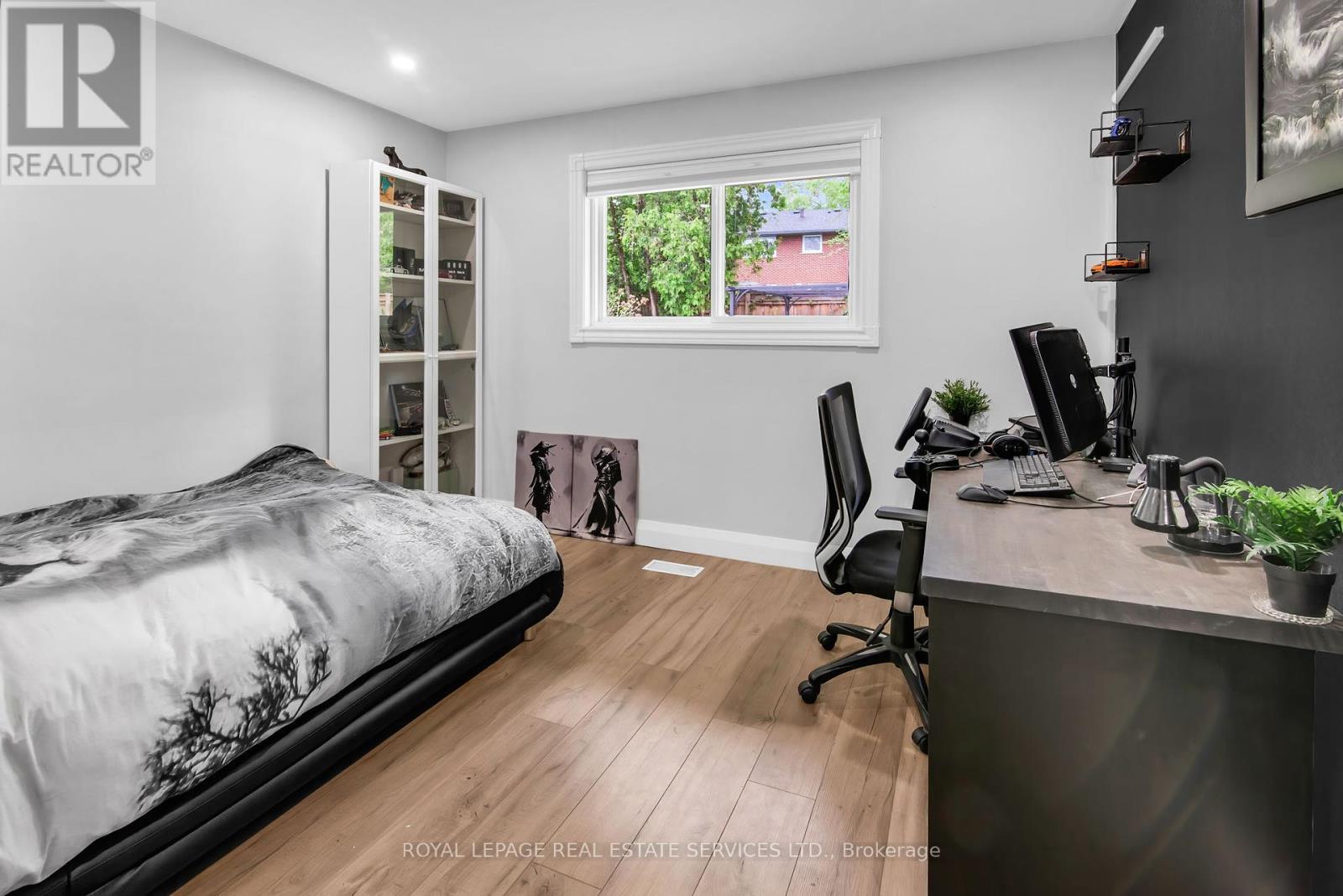 












1683 SHERWAY DRIVE

,
Mississauga,




Ontario
L4X1C8

