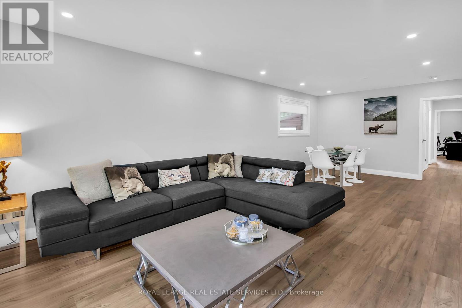 












1683 SHERWAY DRIVE

,
Mississauga,




Ontario
L4X1C8

