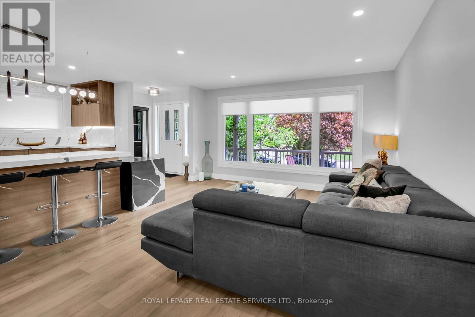 












1683 SHERWAY DRIVE

,
Mississauga,




Ontario
L4X1C8

