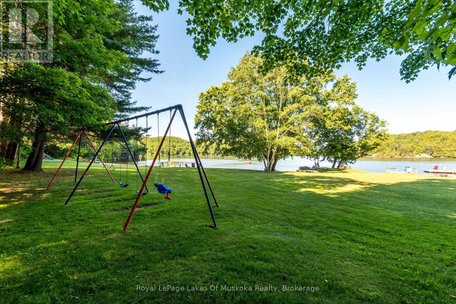 












LOT 40 SUNSET RIDGE

,
Huntsville (Stisted),







Ontario
P1H2J2

