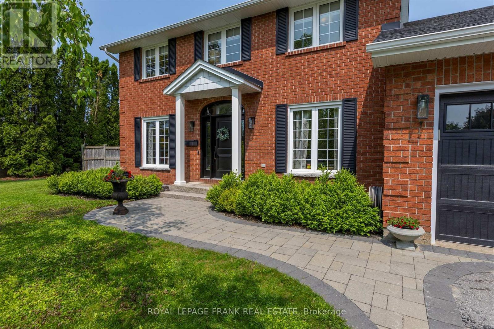 












1683 CHAMPLAIN DRIVE

,
Peterborough North (University Heights),




Ontario
K9L1W2


