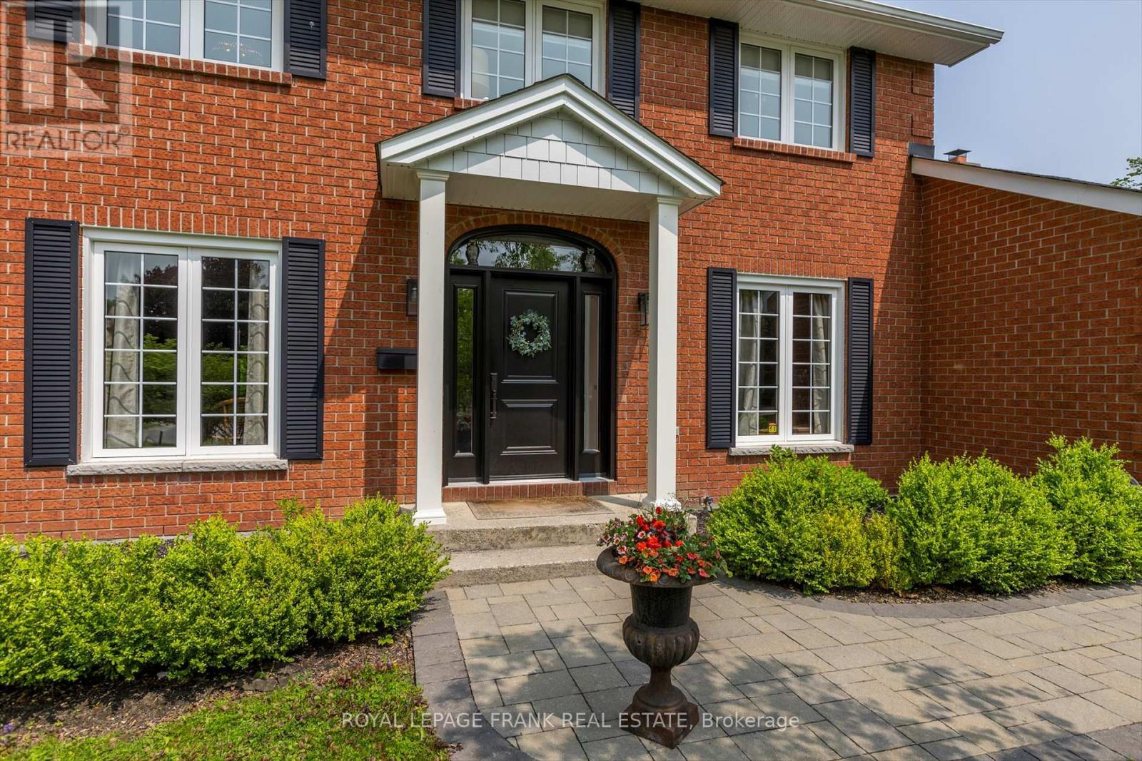 












1683 CHAMPLAIN DRIVE

,
Peterborough North (University Heights),




Ontario
K9L1W2


