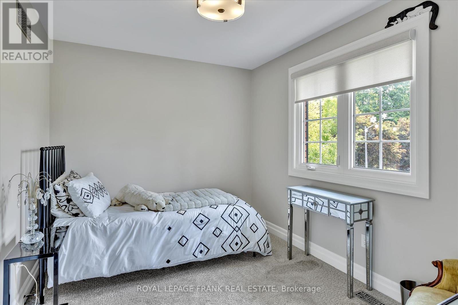 












1683 CHAMPLAIN DRIVE

,
Peterborough North (University Heights),




Ontario
K9L1W2

