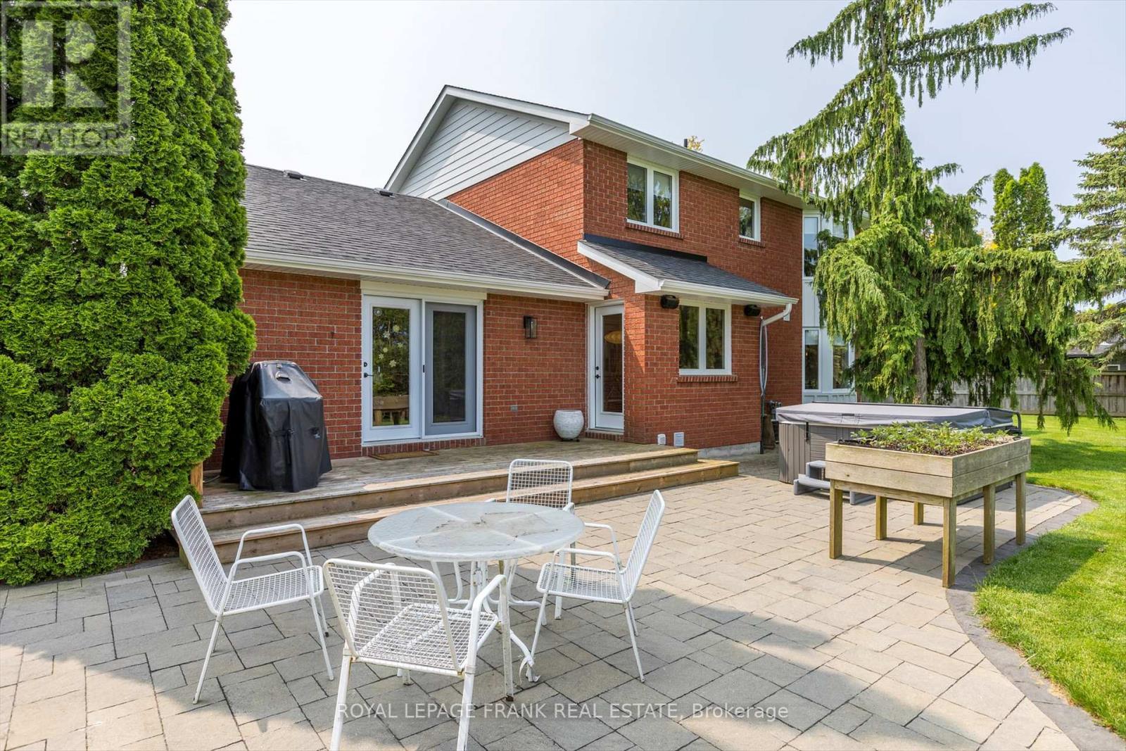 












1683 CHAMPLAIN DRIVE

,
Peterborough North (University Heights),




Ontario
K9L1W2

