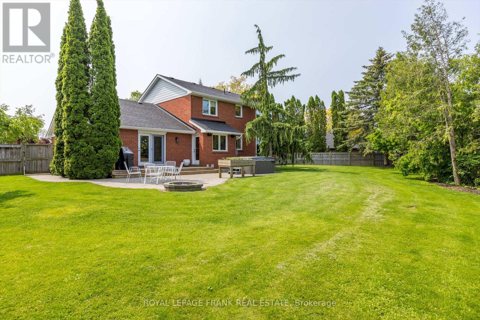 












1683 CHAMPLAIN DRIVE

,
Peterborough North (University Heights),




Ontario
K9L1W2


