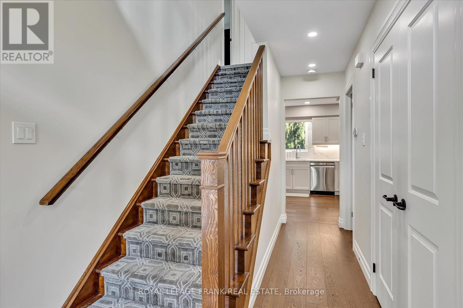 












1683 CHAMPLAIN DRIVE

,
Peterborough North (University Heights),




Ontario
K9L1W2

