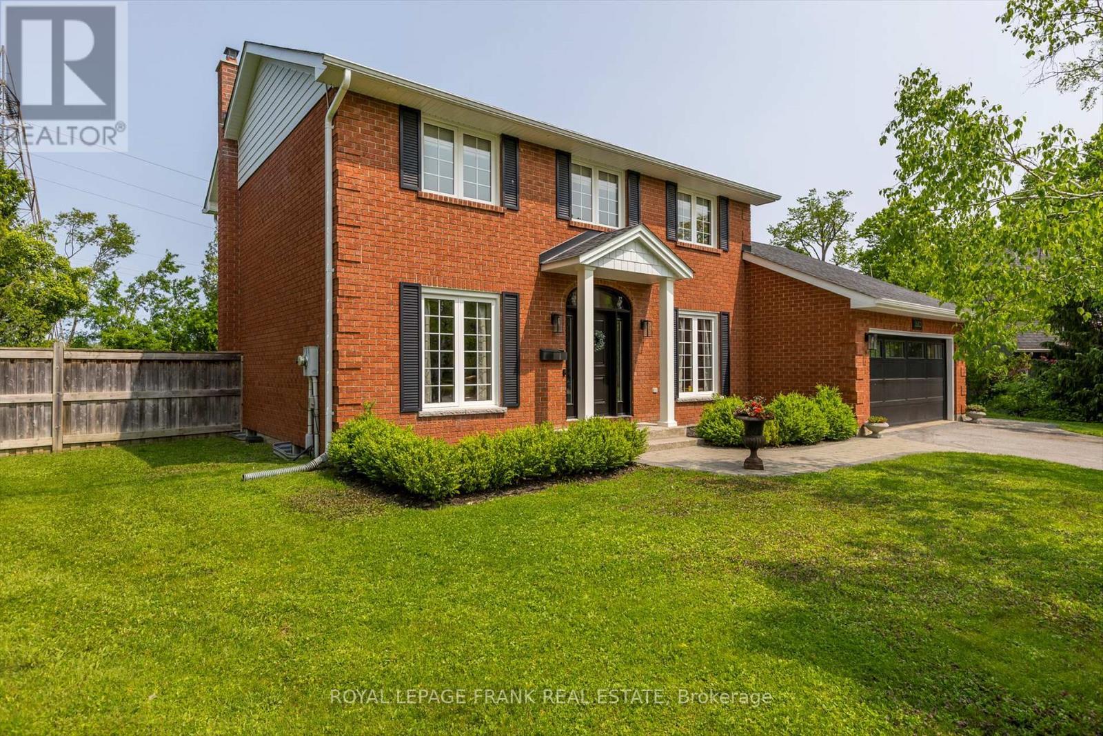 












1683 CHAMPLAIN DRIVE

,
Peterborough North (University Heights),




Ontario
K9L1W2


