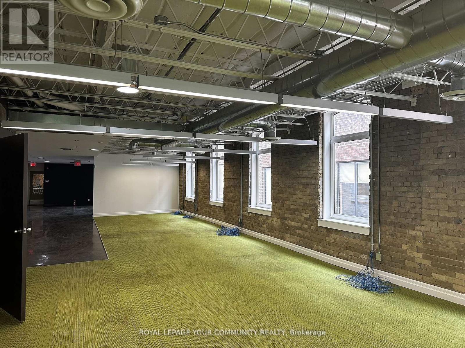 












33 BRITAIN STREET

,
Toronto,




Ontario
M5A1R7

