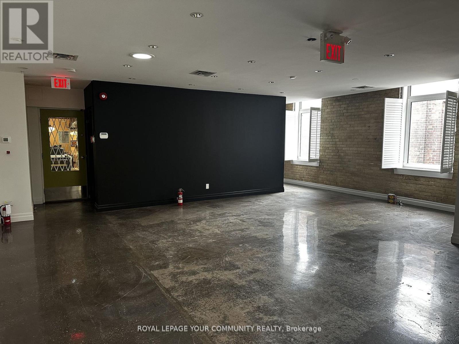 












33 BRITAIN STREET

,
Toronto,




Ontario
M5A1R7

