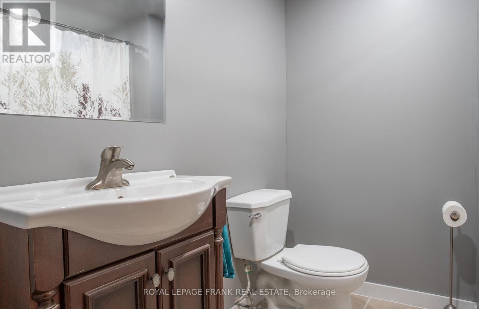 












450 SEDAN CRESCENT

,
Oshawa (Central),




Ontario
L1H3G3

